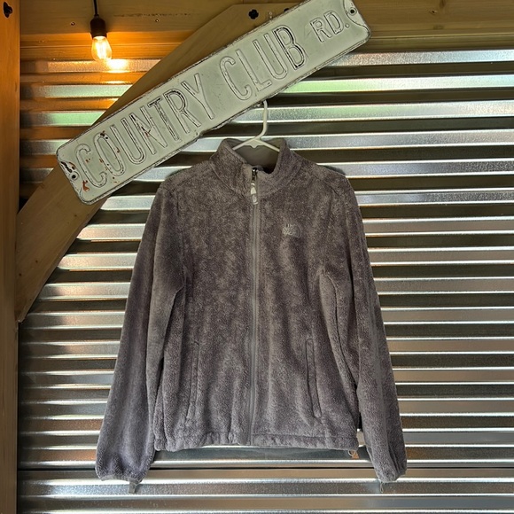 The North Face Jackets & Blazers - North face large woman’s soft fleece jacket in grey. Super comfy!!